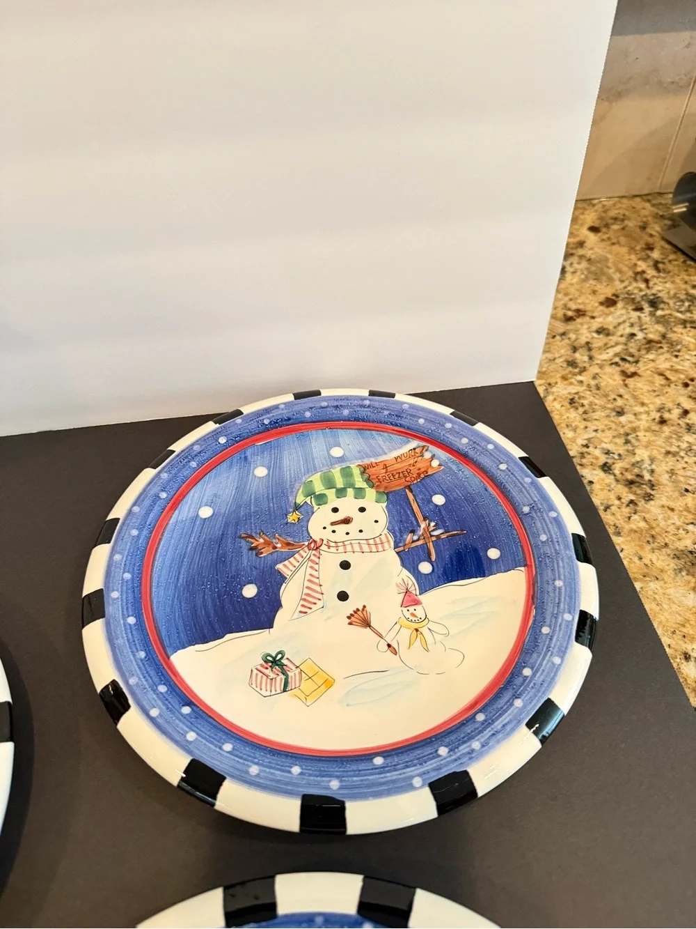 NIB Vintage JCPenney Winter Leslie Beck Snowman Dessert Salad Plates Set of 4